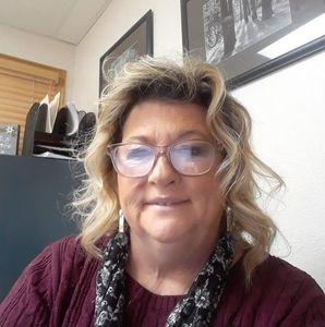 Meet your Posher, Pam